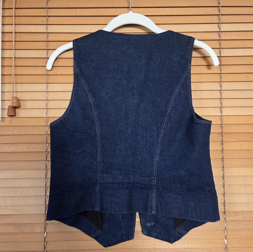 Paige Antonella Dark Wash Fitted Vest Size 4 NWOT. ($209 Retail) - Picture 5 of 13